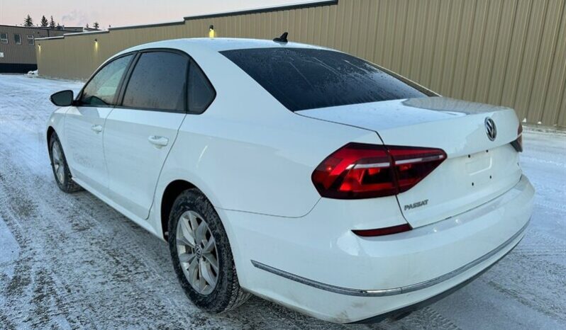 
								2018 Volkswagen Passat 2.0T S full									