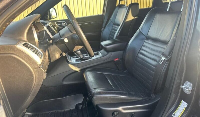 
								2018 Jeep Grand Cherokee Sterling Edition 4×4 5.7L Hemi full									