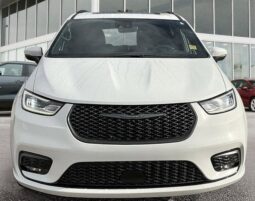
										2023 Chrysler Pacifica AWD Touring L Sunroof S Package full									