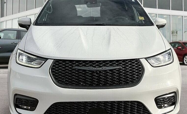 
								2023 Chrysler Pacifica AWD Touring L Sunroof S Package full									