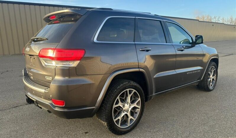 
								2018 Jeep Grand Cherokee Sterling Edition 4×4 5.7L Hemi full									