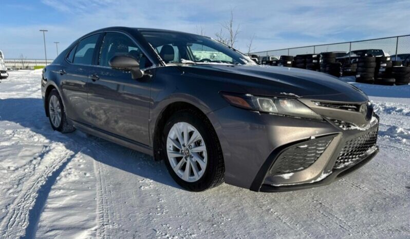 
								2024 Toyota Camry SE full									