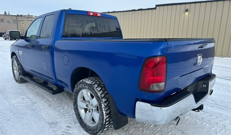 
								2019 Ram 1500 SXT Plus Quad Cab 4×4 5.7L Hemi full									