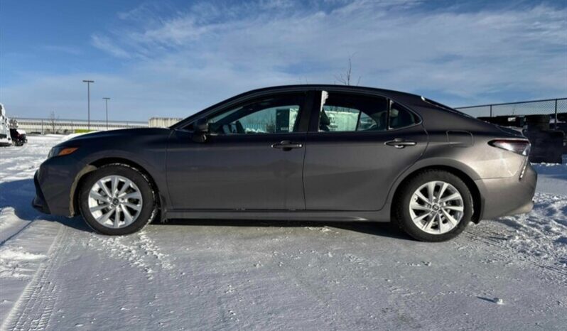 
								2024 Toyota Camry SE full									