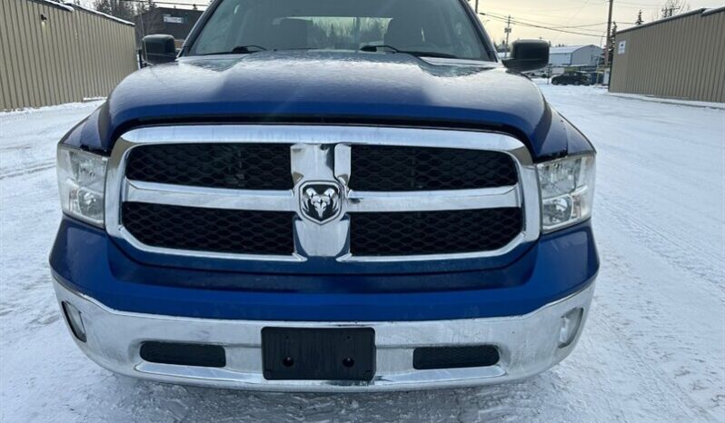 
								2019 Ram 1500 SXT Plus Quad Cab 4×4 5.7L Hemi full									
