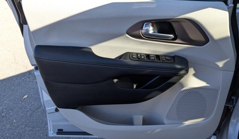 
								2024 Dodge Grand Caravan SXT full									