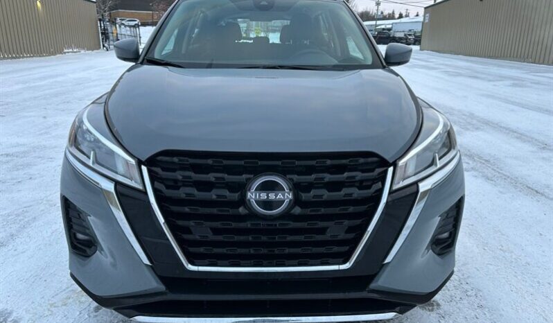 
								2024 Nissan Kicks SV full									