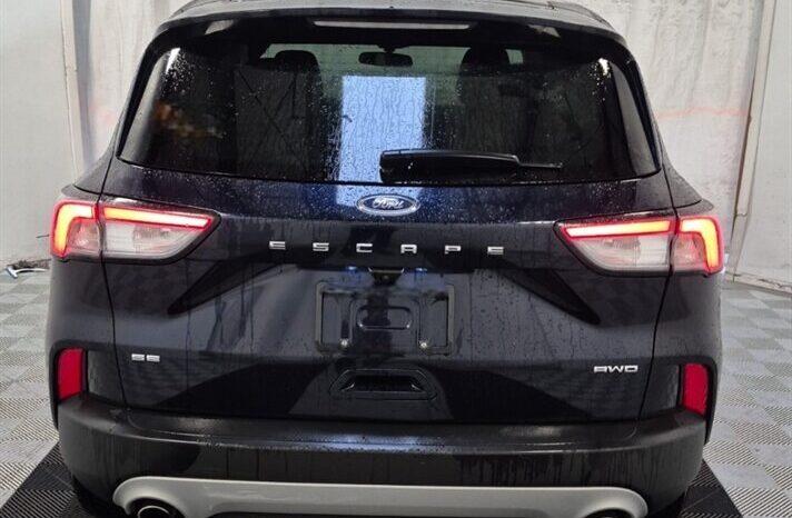 
								2021 Ford Escape SE AWD full									