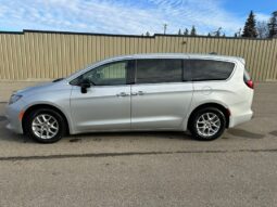 
										2024 Dodge Grand Caravan SXT full									