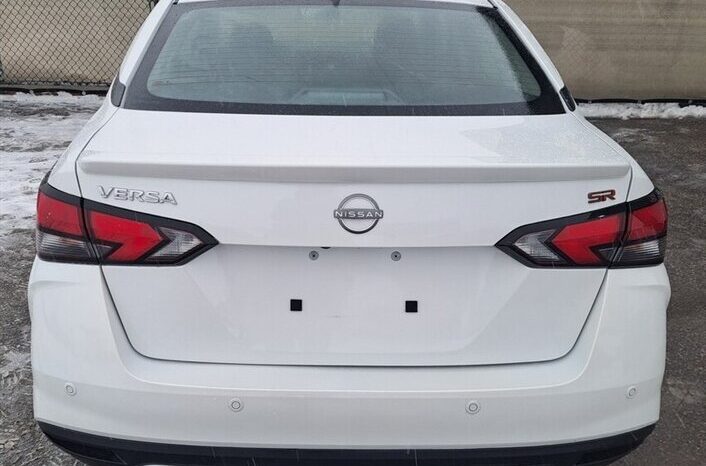 
								2024 Nissan Versa SR full									