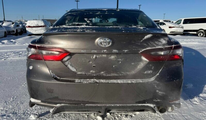 
								2024 Toyota Camry SE full									