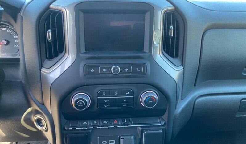 
								2022 Chevrolet Silverado 1500 Custom Crew Cab 4×4 full									