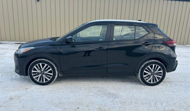 
								2024 Nissan Kicks SV full									