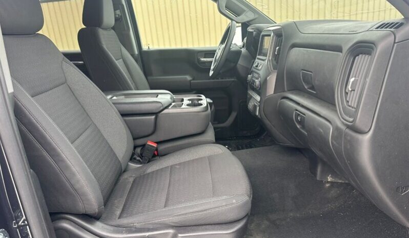 
								2023 Chevrolet Silverado 1500 Custom Crew Cab 4×4 full									