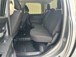 
										2020 Ram 1500 Express Crew Cab 4×4 5.7L Hemi full									