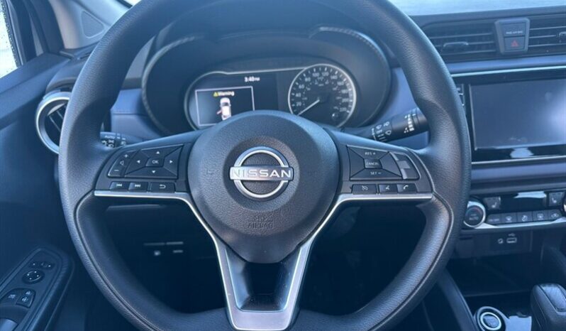 
								2024 Nissan Versa SV full									