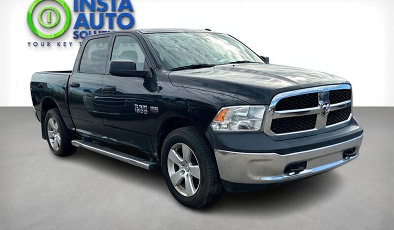 
								2017 Ram 1500 ST Crew Cab 5.7L Hemi 4×4 full									