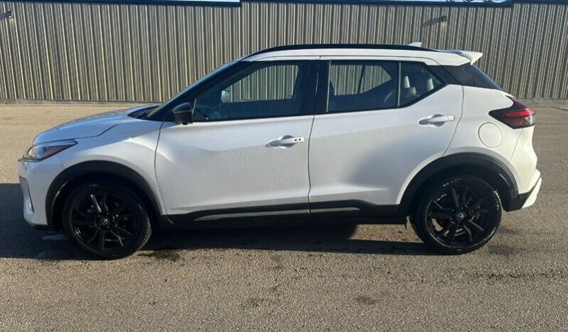 
								2024 Nissan Kicks SR Premium full									