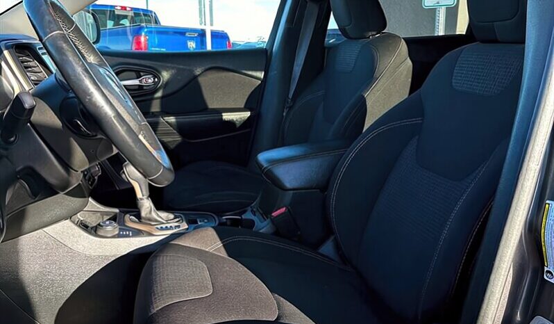 
								2015 Jeep Cherokee North 4×4 full									