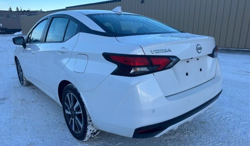 
								2024 Nissan Versa SV full									