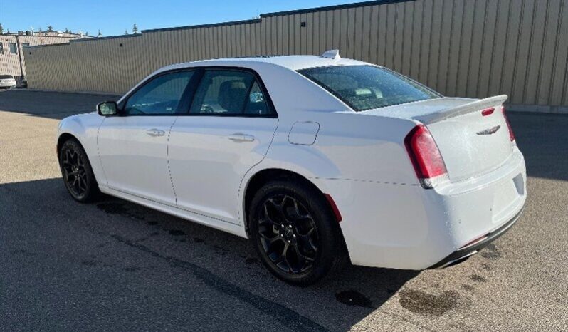 
								2023 Chrysler 300S full									