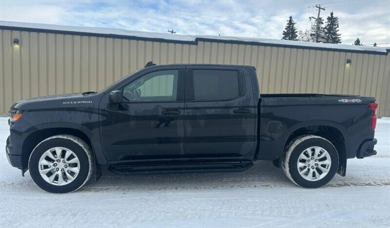 
								2023 Chevrolet Silverado 1500 Custom Crew Cab 4×4 full									