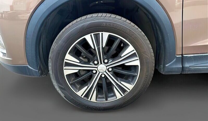 
								2019 Mitsubishi Eclipse Cross ES AWD full									