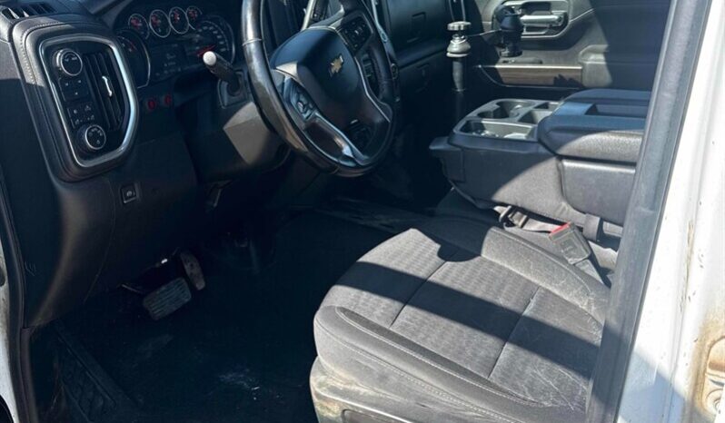 
								2023 Chevrolet Silverado 2500 LT Crew Cab 4×4 full									