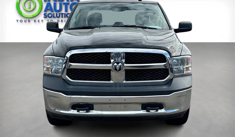 
								2017 Ram 1500 ST Crew Cab 5.7L Hemi 4×4 full									