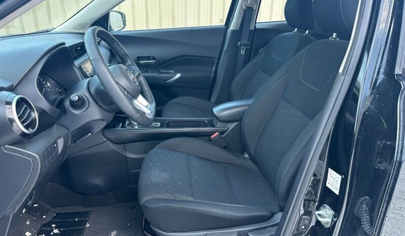 
								2024 Nissan Kicks SV full									