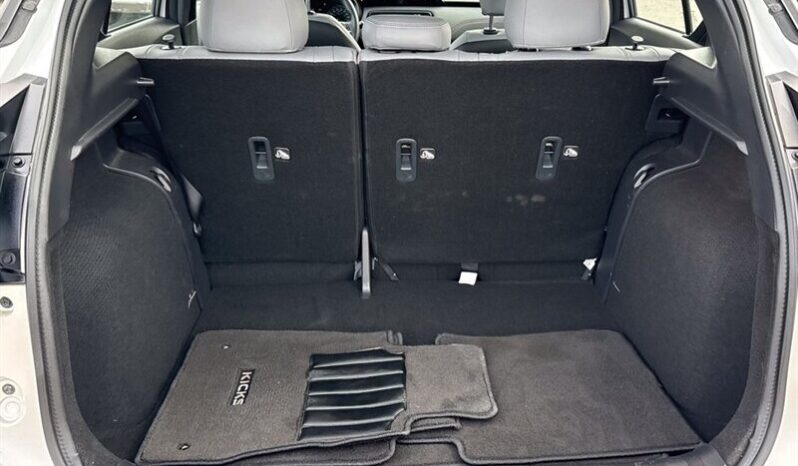 
								2024 Nissan Kicks SR Premium full									