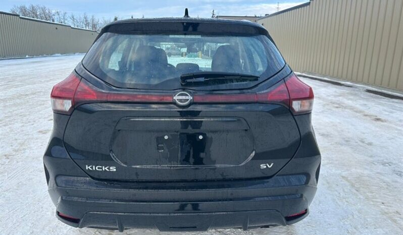 
								2024 Nissan Kicks SV full									