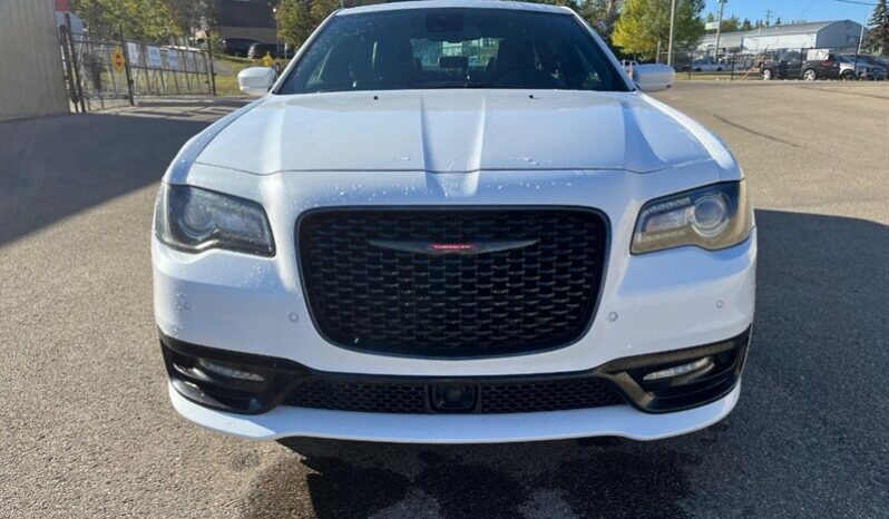 
								2023 Chrysler 300S full									