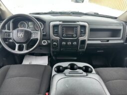 
										2020 Ram 1500 Express Crew Cab 4×4 5.7L Hemi full									