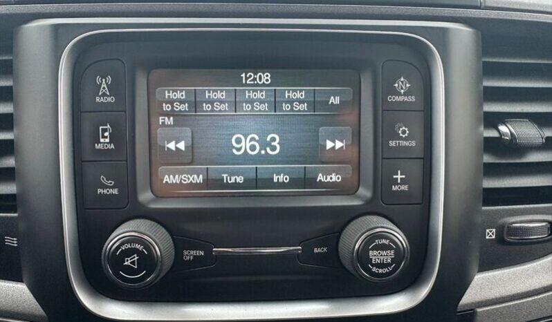 
								2020 Ram 1500 Express Crew Cab 4×4 5.7L Hemi full									