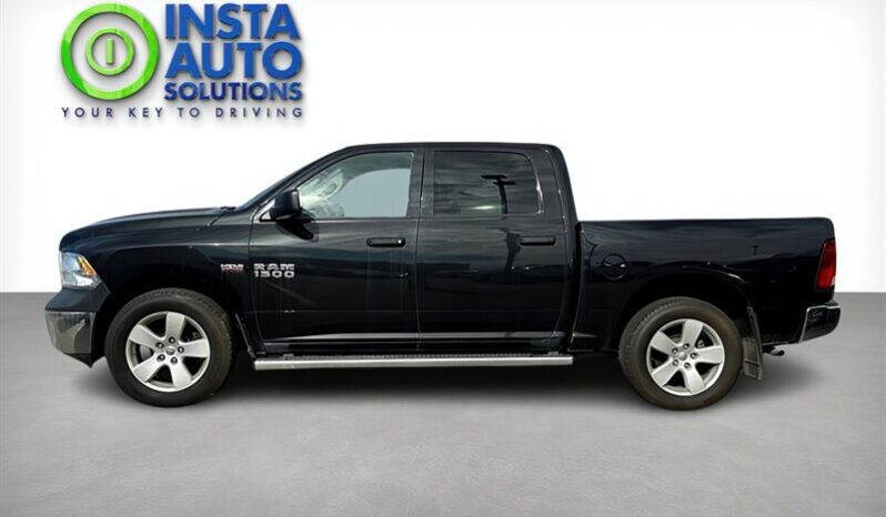 
								2017 Ram 1500 ST Crew Cab 5.7L Hemi 4×4 full									