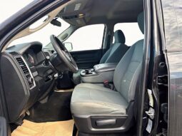 
										2017 Ram 1500 ST Crew Cab 5.7L Hemi 4×4 full									