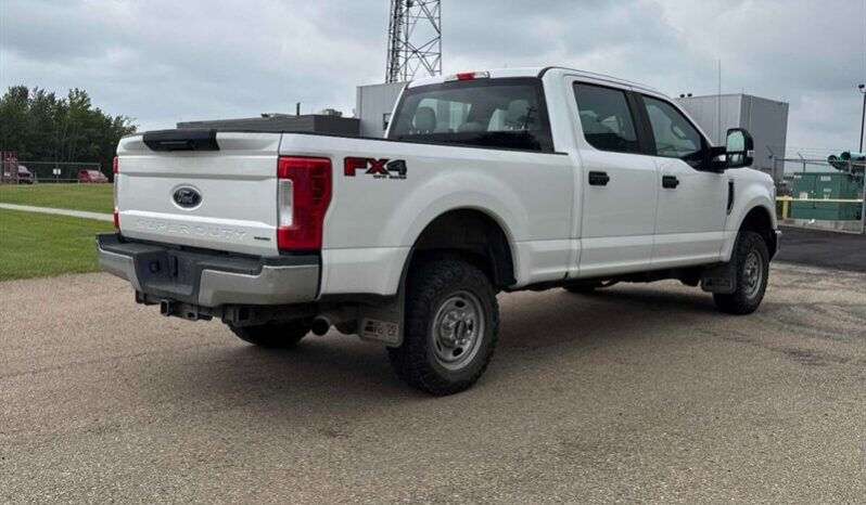 
								2019 Ford F-250 Super Duty XL FX4 6.2L Crew Cab 4×4 full									