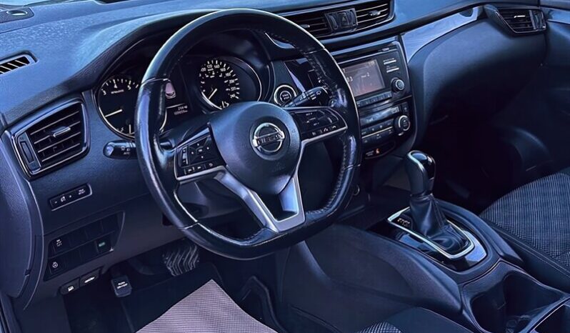 
								2018 Nissan Qashqai SV Moonroof full									