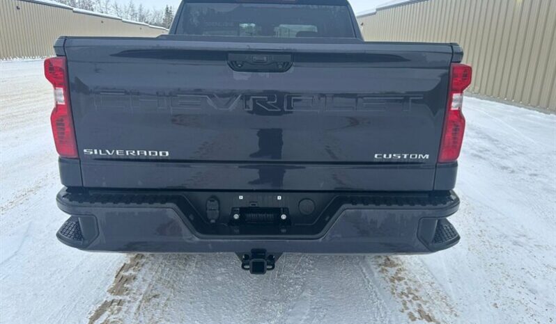 
								2023 Chevrolet Silverado 1500 Custom Crew Cab 4×4 full									