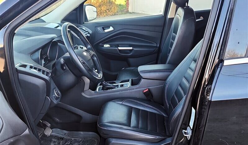 
								2018 Ford Escape SEL AWD full									