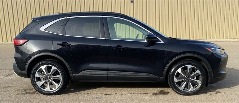 
								2025 Ford Escape Platinum Moonroof AWD full									