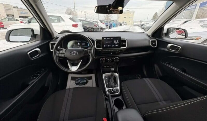 
								2024 Hyundai Venue Preferred full									