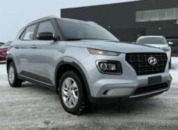 
										2024 Hyundai Venue Preferred full									