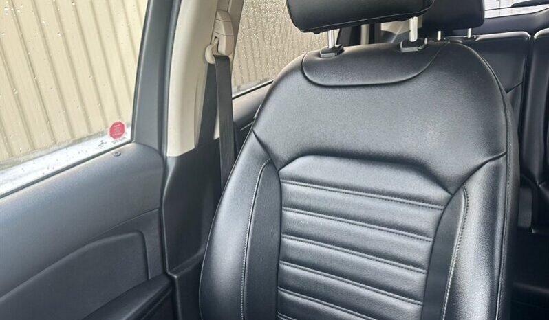 
								2019 Ford Edge SEL AWD full									