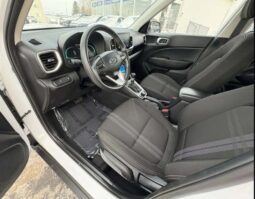 
										2024 Hyundai Venue Preferred full									