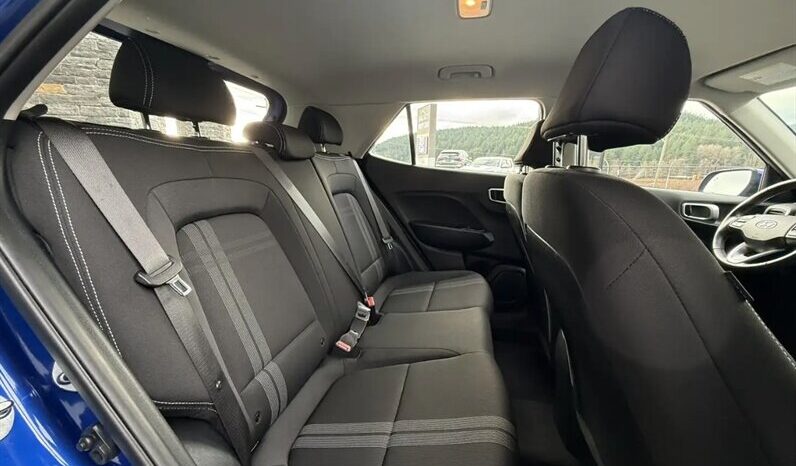 
								2024 Hyundai Venue Preferred full									