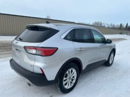 
										2020 Ford Escape SE AWD full									