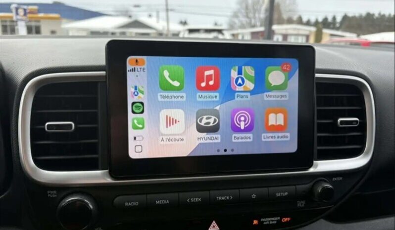 
								2024 Hyundai Venue Preferred full									