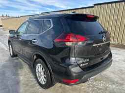 
										2020 Nissan Rogue SV AWD full									